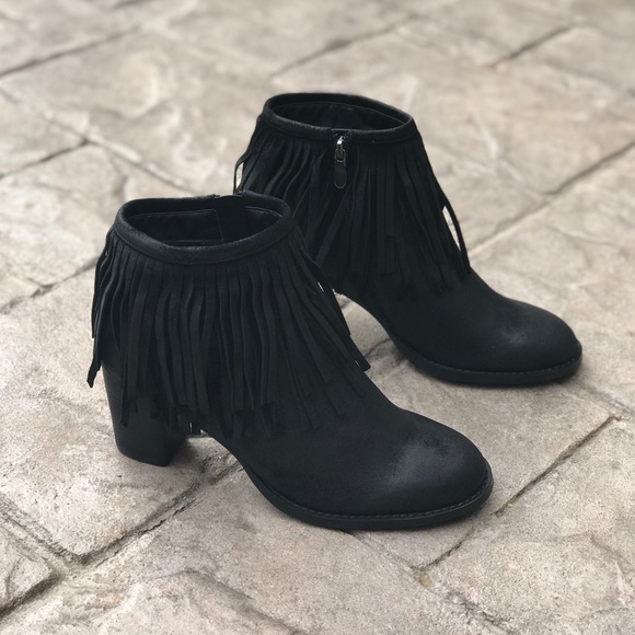 Boho Cascading Fringe Chunky Heel Ankle Booties - Picture 5 of 8